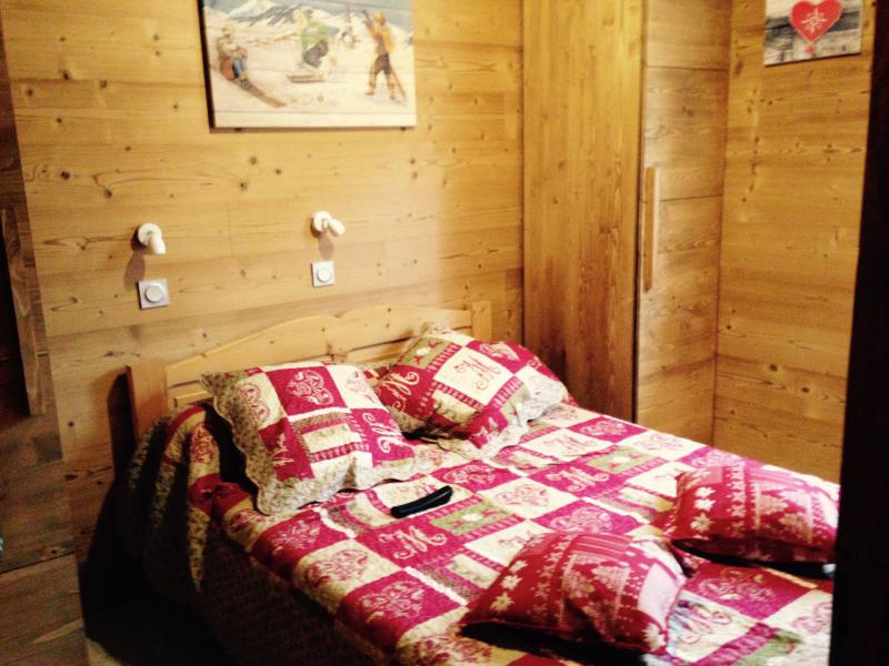 Wakacje w górach Apartament 4 pokojowy z antresolą 8 osób - Chalet les Lupins - Valloire - Pokój