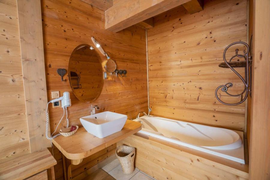 Holiday in mountain resort 6 room duplex chalet 15 people - Chalet Les Noisetiers - Châtel - Bathroom