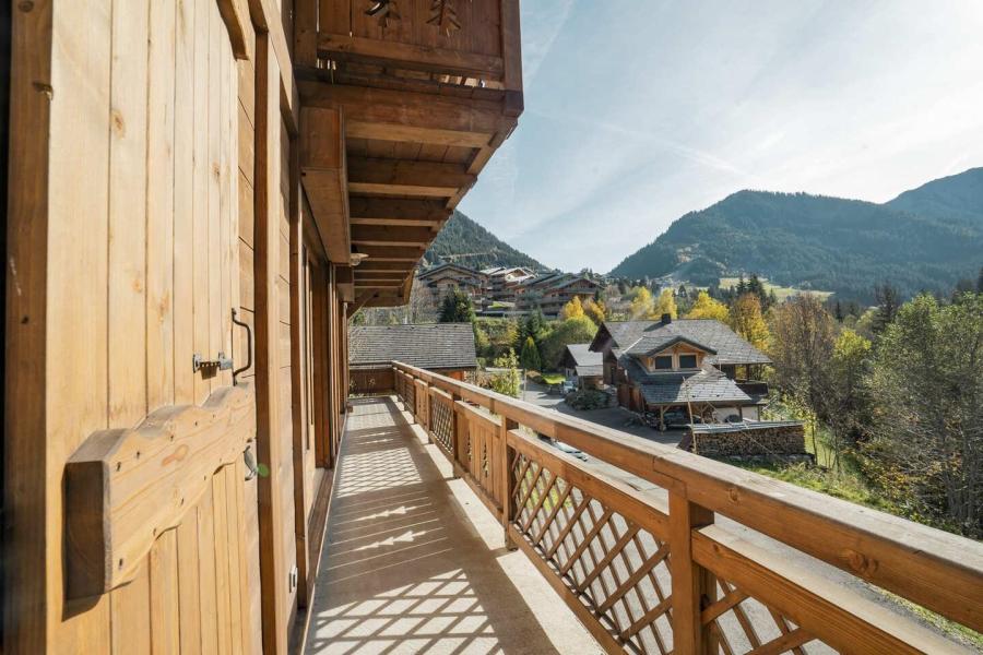 Vacances en montagne Chalet duplex 6 pièces 15 personnes - Chalet Les Noisetiers - Châtel - Balcon