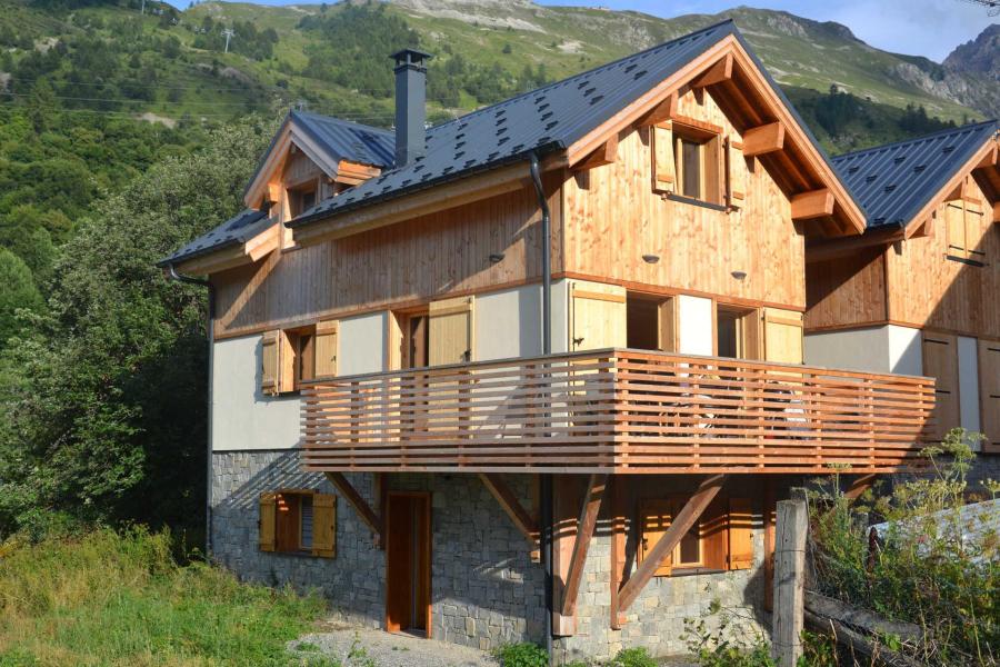 Vacances en montagne Chalet les Palines - Valloire - Extérieur été
