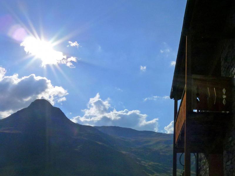Vacances en montagne Chalet Levassaix - Les Menuires - Extérieur été