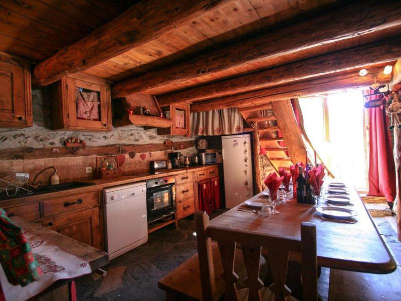 Holiday in mountain resort 6 room chalet 12 people (CH) - Chalet Lo Soli - Tignes - Kitchenette
