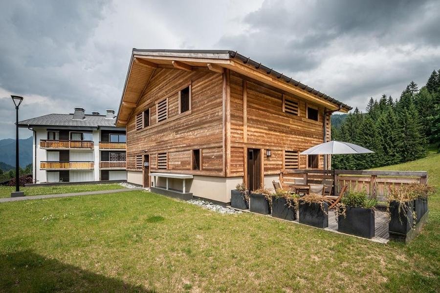 Skiverleih 3-Zimmer-Holzhütte für 6 Personen - Chalet Maroussia - Les Gets - Draußen im Sommer