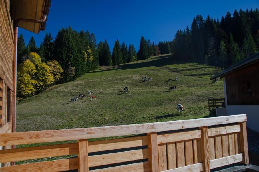 Rent in ski resort 3 room apartment cabin 6 people - Chalet Maroussia - Les Gets - Summer outside