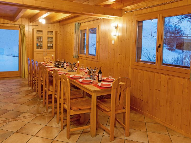 Vacances en montagne Chalet Michelle - La Tzoumaz - Table