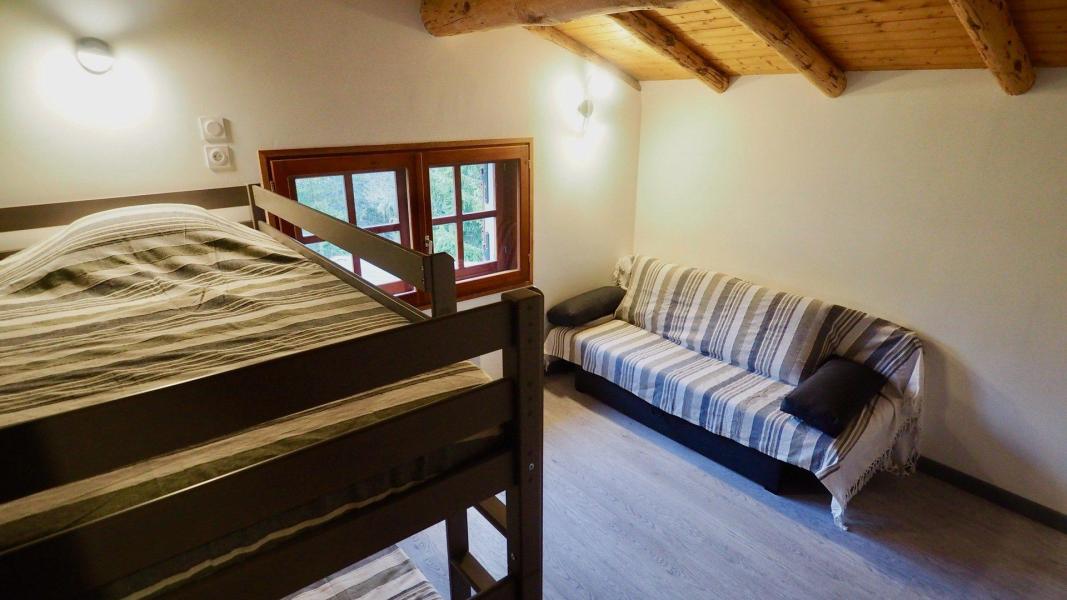 Holiday in mountain resort 5 room duplex chalet 6 people - Chalet Monin - Valfréjus - Bedroom
