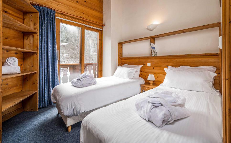 Holiday in mountain resort Chalet Morgane - La Tania - Bedroom