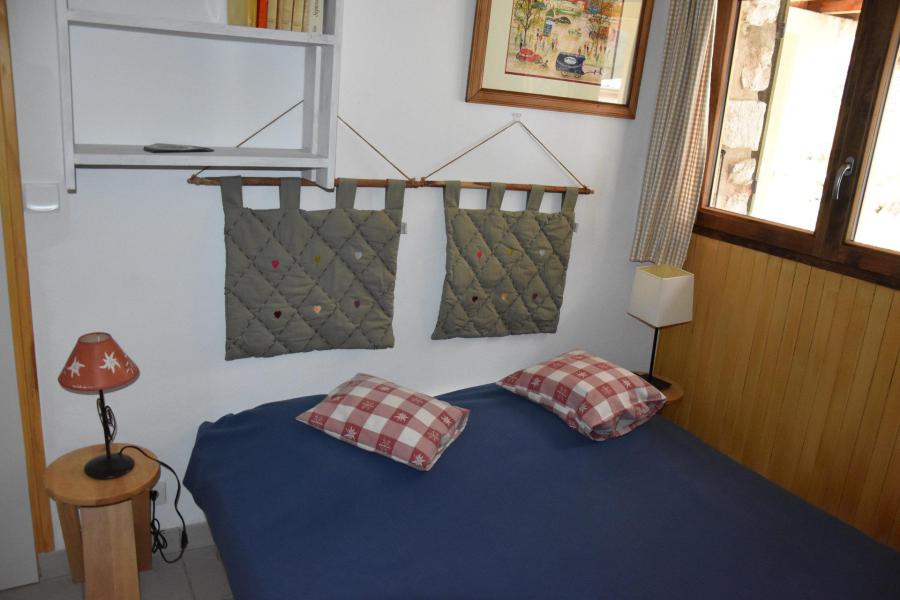 Holiday in mountain resort Studio sleeping corner 4 people - Chalet Namaste - Pralognan-la-Vanoise - Bedroom