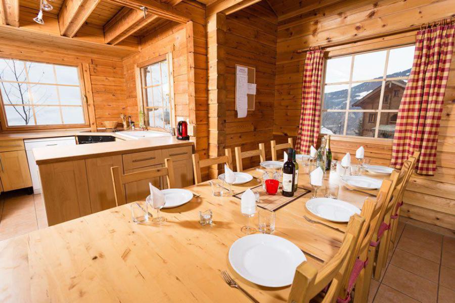 Holiday in mountain resort Semi-detached 8 room chalet 14 people - Chalet Noella - La Tania - Kitchen