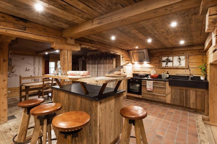 Holiday in mountain resort 6 room chalet 10 people - Chalet Noisetiers - La Clusaz - Kitchen