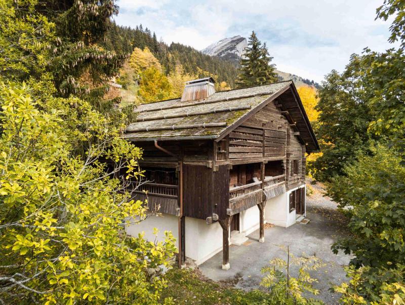 Wynajem na narty Domek górski 6 pokojowy 10 osób - Chalet Noisetiers - La Clusaz - Na zewnątrz latem