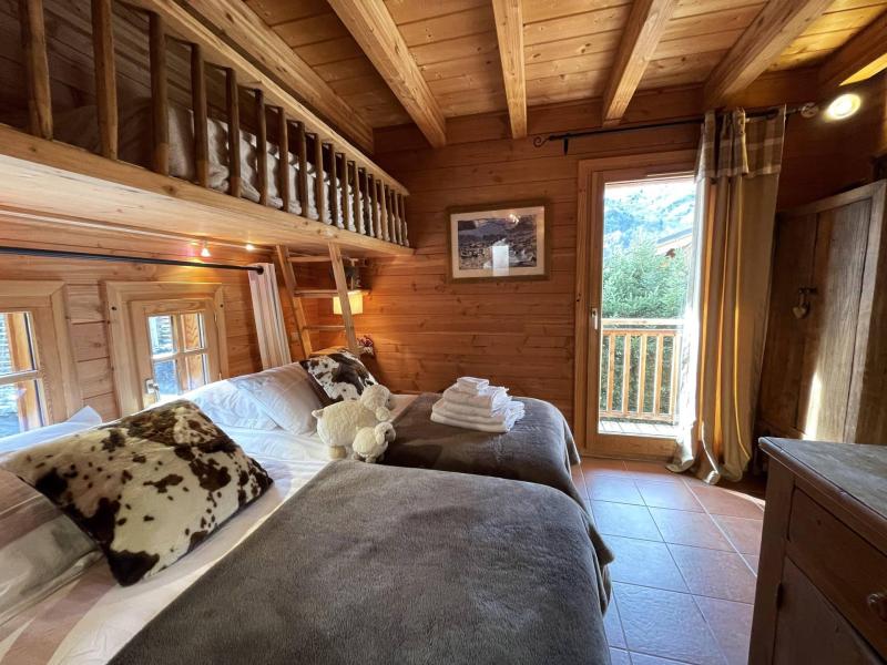 Holiday in mountain resort 5 room triplex chalet 8 people - Chalet Nubuck - Saint Martin de Belleville - Bedroom