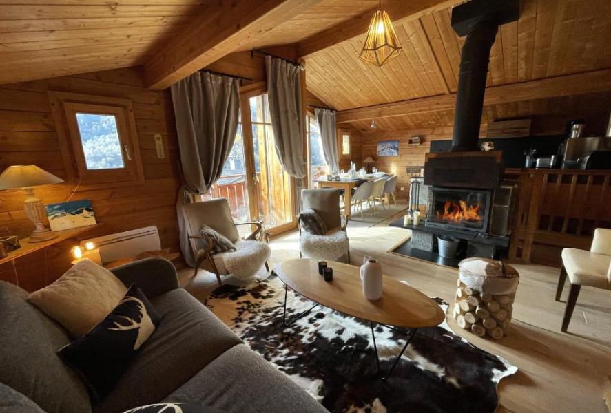 Holiday in mountain resort 5 room triplex chalet 8 people - Chalet Nubuck - Saint Martin de Belleville - Living room