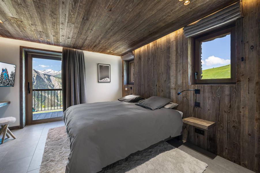 Holiday in mountain resort 8 room triplex chalet 14 people - Chalet One - Saint Martin de Belleville - Bedroom