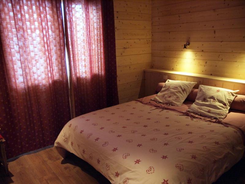 Holiday in mountain resort 6 room chalet 12 people - Chalet Perle des Neiges - Le Grand Bornand - Bedroom