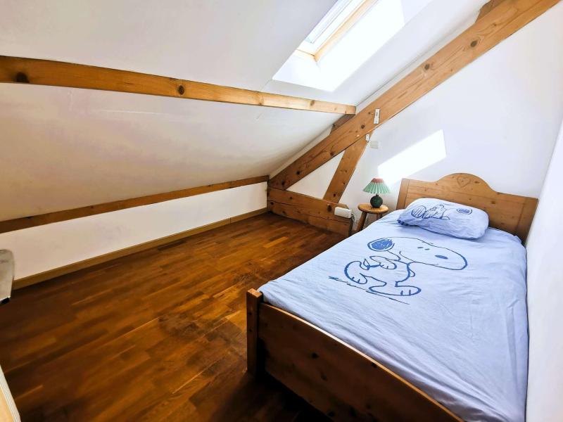 Holiday in mountain resort 8 room duplex chalet 18 people - Chalet Pra Prunier - Réallon - Bedroom