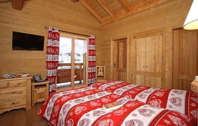 Holiday in mountain resort Chalet Prestige Lodge - Les 2 Alpes - Double bed