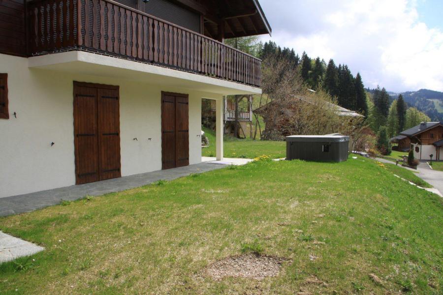 Vacances en montagne Chalet 5 pièces 8 personnes - Chalet Renaissance - Les Gets - Extérieur été