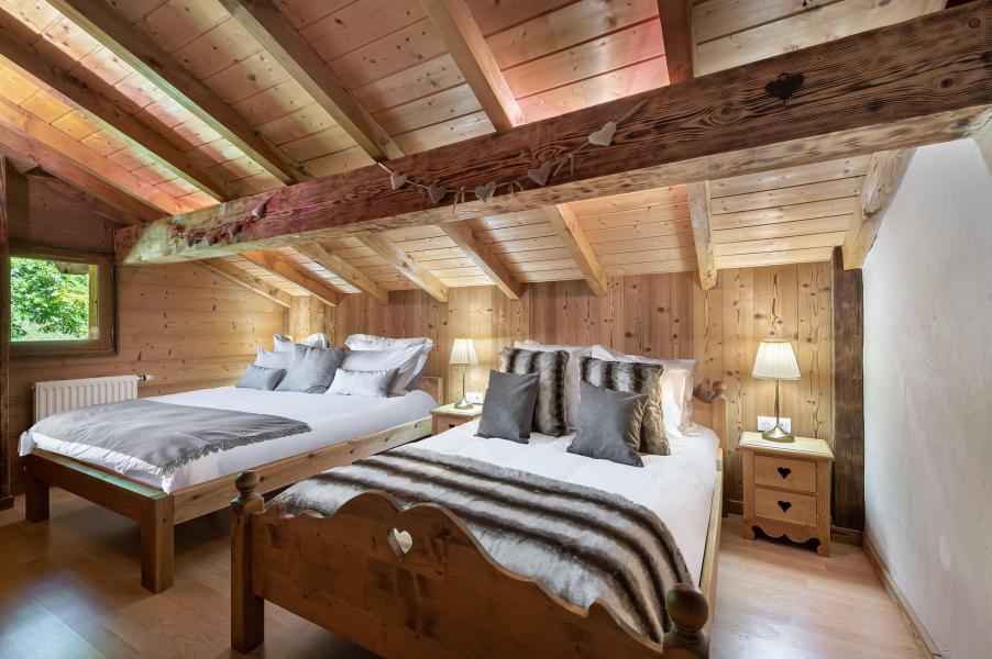 Holiday in mountain resort 6 room triplex chalet 10 people - Chalet Roc de la Lune - Saint Martin de Belleville - Bedroom