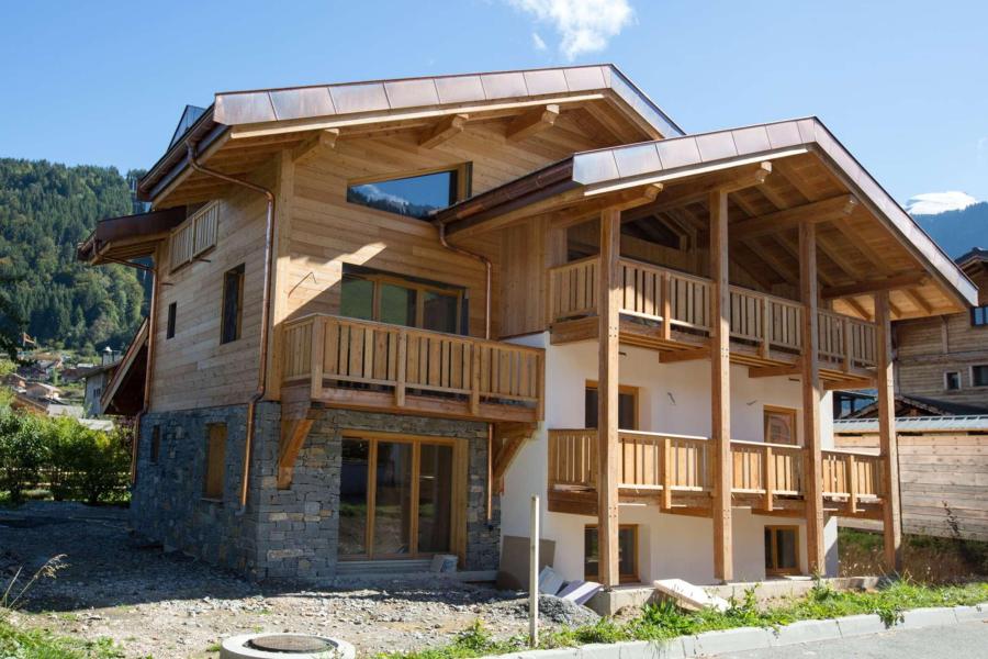 Rent in ski resort 6 room chalet 12 people - Chalet Roches Noires - Morzine - Summer outside