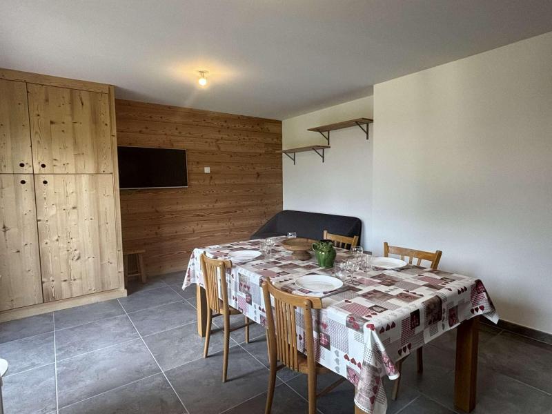 Holiday in mountain resort 3 room apartment 4 people (B206) - Chalet Saint Victor - Praz sur Arly - Living room