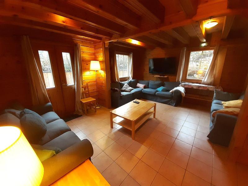 Holiday in mountain resort Semi-detached 8 room chalet 12 people - Chalet Simone - La Tania - Living room