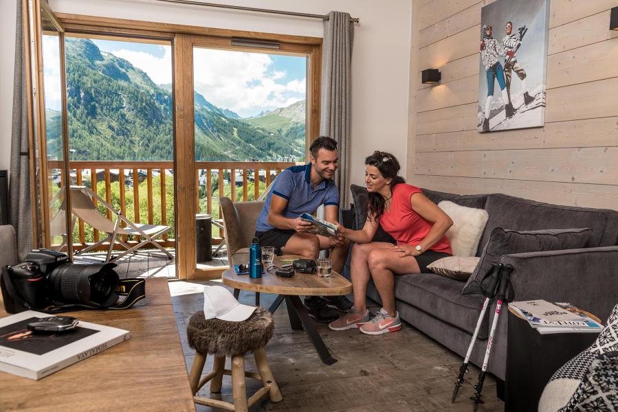 Vacances en montagne Chalet Skadi - Val d'Isère - Séjour