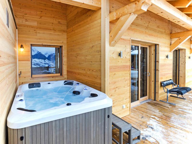 Holiday in mountain resort Chalet Ski Dream - Montchavin La Plagne - Jacuzzi