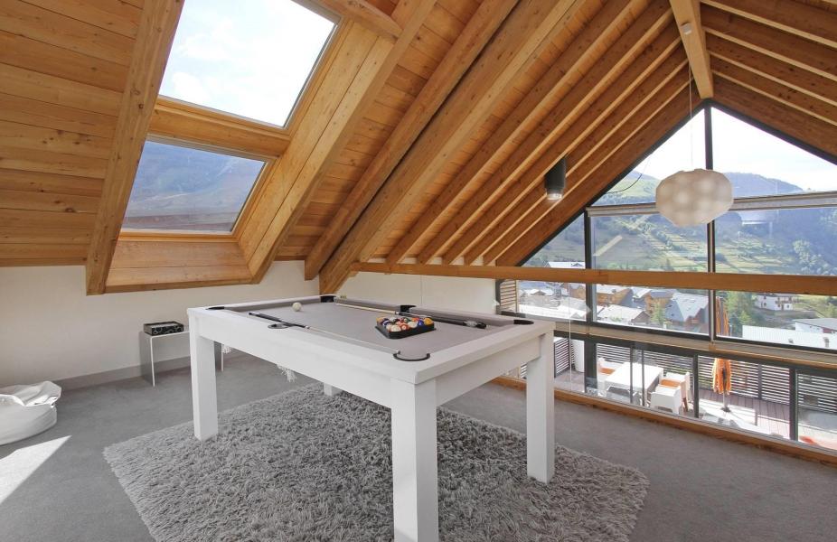 Vacances en montagne Chalet Snö Lodge - Les 2 Alpes - Table
