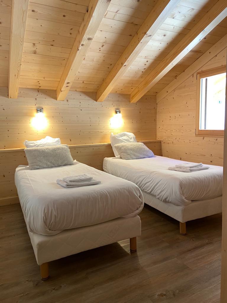Holiday in mountain resort 6 room triplex chalet 12 people - Chalet Soleya - Le Grand Bornand