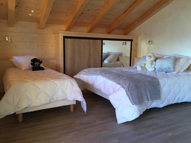 Vakantie in de bergen Chalet triplex 6 kamers 12 personen - Chalet Soleya - Le Grand Bornand - Kamer