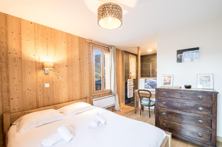 Holiday in mountain resort 4 room triplex chalet 8 people - Chalet Solstice - Chamonix - Bedroom