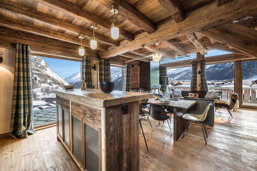 Holiday in mountain resort 5 room triplex chalet 10 people - Chalet Tasna - Val d'Isère - Living room