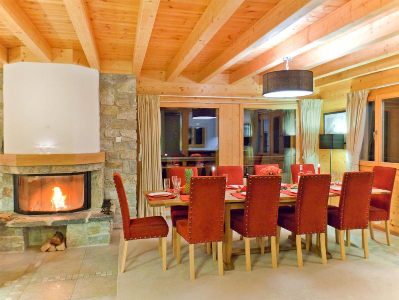 Holiday in mountain resort Chalet Teychenne Mungo - Thyon - Dining area