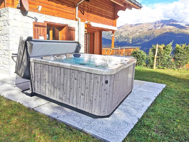 Holiday in mountain resort Chalet Teychenne Mungo - Thyon - Jacuzzi