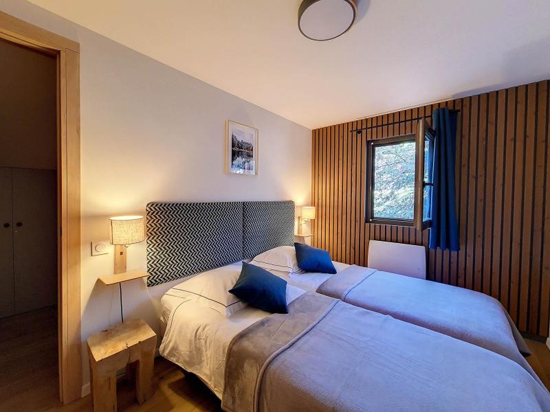 Holiday in mountain resort 4 room chalet 6 people (1) - Chalet Villarencel - Saint Martin de Belleville - Bedroom