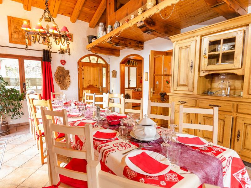 Holiday in mountain resort Chalet Villaroger - Les Arcs - Dining area