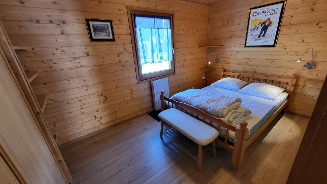 Holiday in mountain resort 5 room apartment 10 people (3) - CHALET WOODY WOOD - La Tania - Bedroom