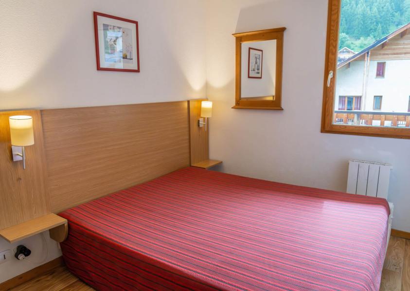 Urlaub in den Bergen 2-Zimmer-Appartment für 6 Personen (004) - Chalets de Bois Méan A - Les Orres - Schlafzimmer