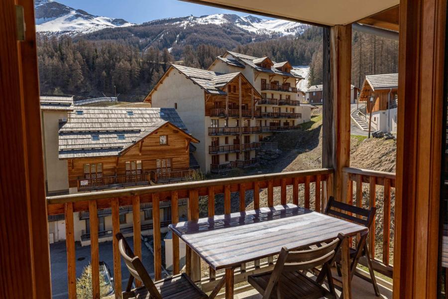 Urlaub in den Bergen 3 Zimmer Maisonettewohnung für 10 Personen (216) - Chalets de Bois Méan A - Les Orres - Balkon