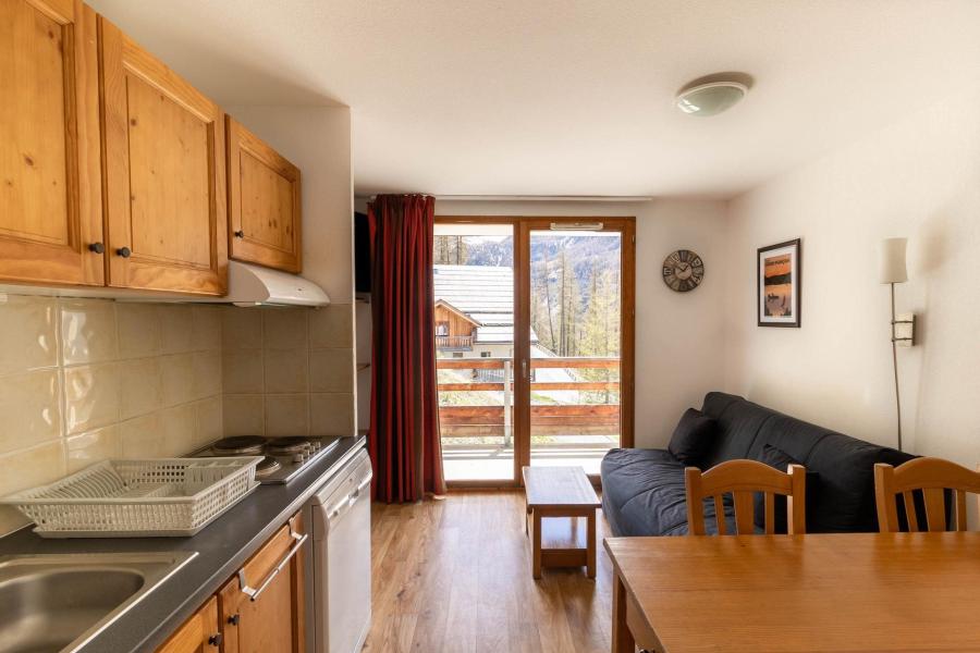 Vacanze in montagna Appartamento 3 stanze con alcova per 8 persone (D103) - Chalets de Bois Méan D - Les Orres - Soggiorno