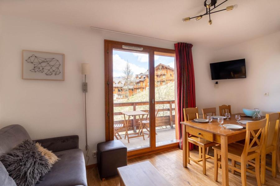 Vakantie in de bergen Appartement duplex 4 kamers bergnis 8 personen (D502) - Chalets de Bois Méan D - Les Orres - Woonkamer