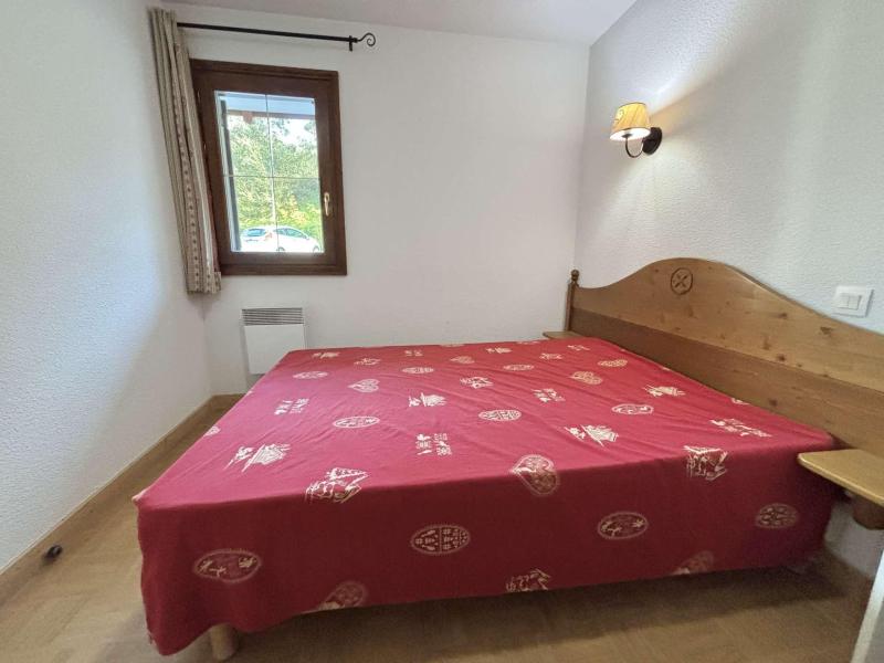 Holiday in mountain resort 2 room apartment 4 people (A14H) - Chalets des Evettes - Flumet - Bedroom