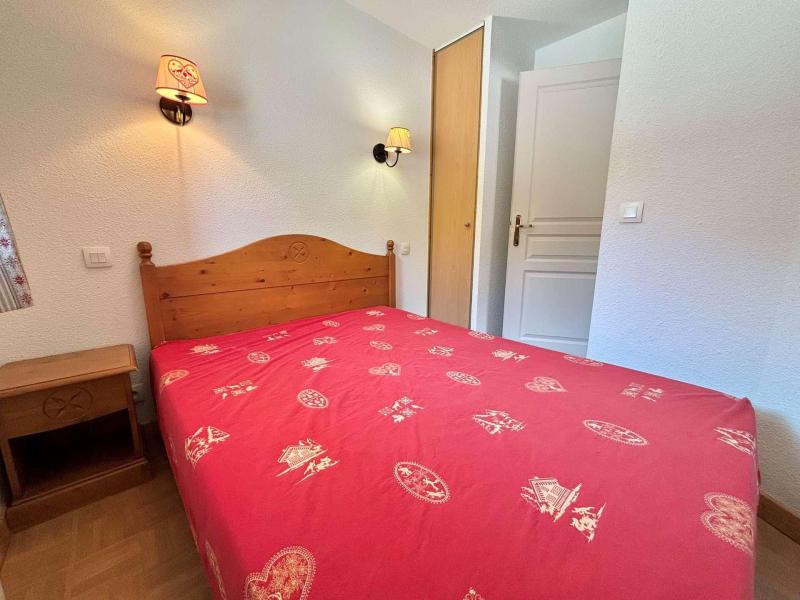 Holiday in mountain resort 2 room apartment 4 people (C19H) - Chalets des Evettes - Flumet - Bedroom