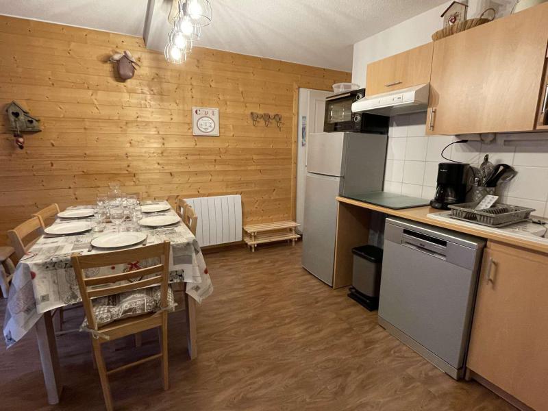 Holiday in mountain resort 3 room apartment 6 people (02) - Chalets des Evettes - Flumet
