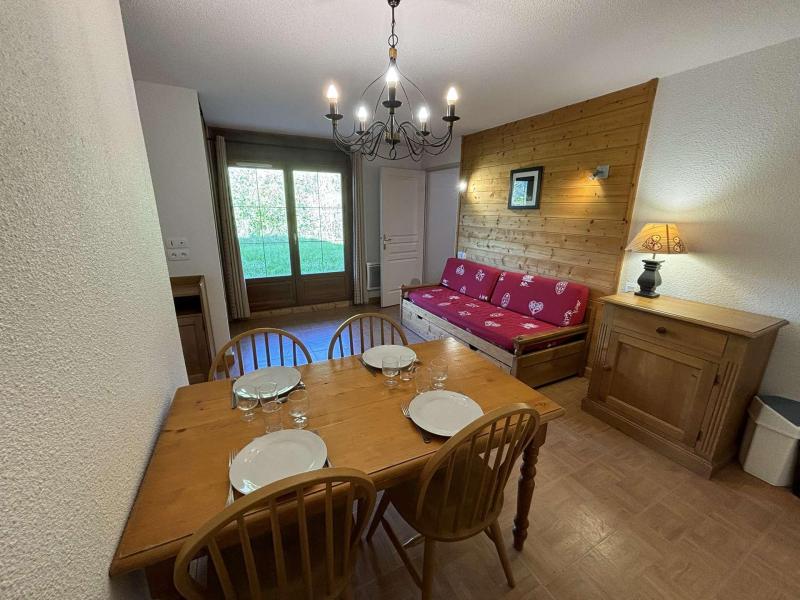 Vakantie in de bergen Appartement 3 kamers 6 personen (120-A2H) - Chalets des Evettes - Flumet - Woonkamer