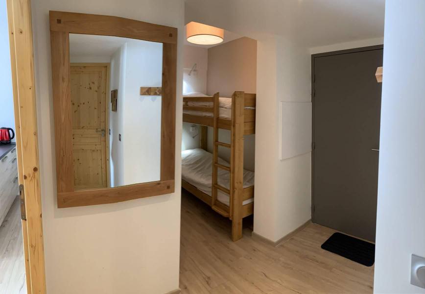Vacances en montagne Appartement 3 pièces 6 personnes (55) - Chalets des Rennes - Vars