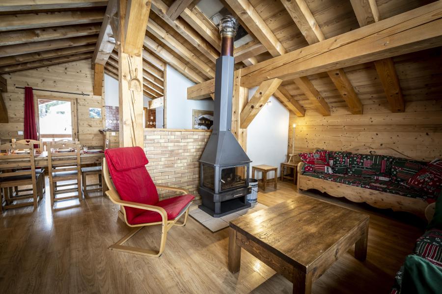 Vacanze in montagna Chalet su 3 piani semi-individuale 8 stanze per 15 persone (Pierra Menta 2) - Chalets du Cocoon - La Plagne - Stufa a legna