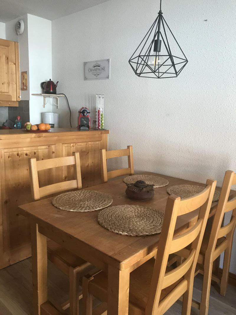 Wakacje w górach Apartament 2 pokojowy 4 osób (G11) - Chalets du Galibier I - Valloire - Pokój gościnny