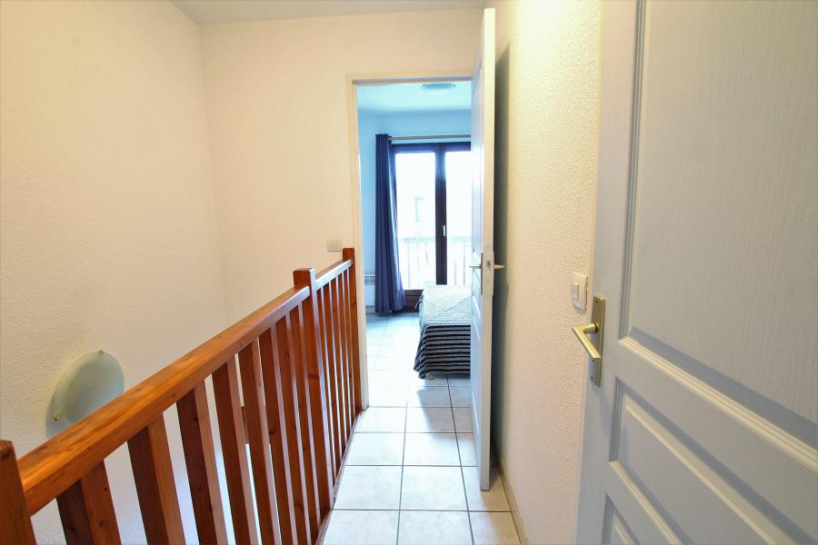 Holiday in mountain resort 3 room apartment 6 people (LSA320-0003) - Chalets du Jardin Alpin - Serre Chevalier - Stairs